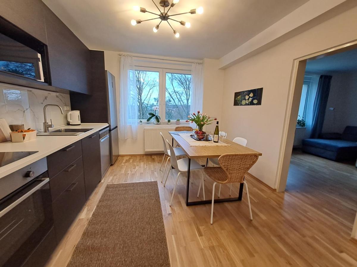 Apartmanovy Dum Se Zahradou V Klidne Casti Prahy Praga Zewnętrze zdjęcie