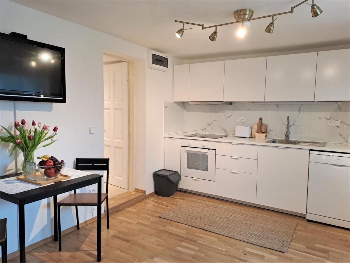 Apartmanovy Dum Se Zahradou V Klidne Casti Prahy Praga Zewnętrze zdjęcie