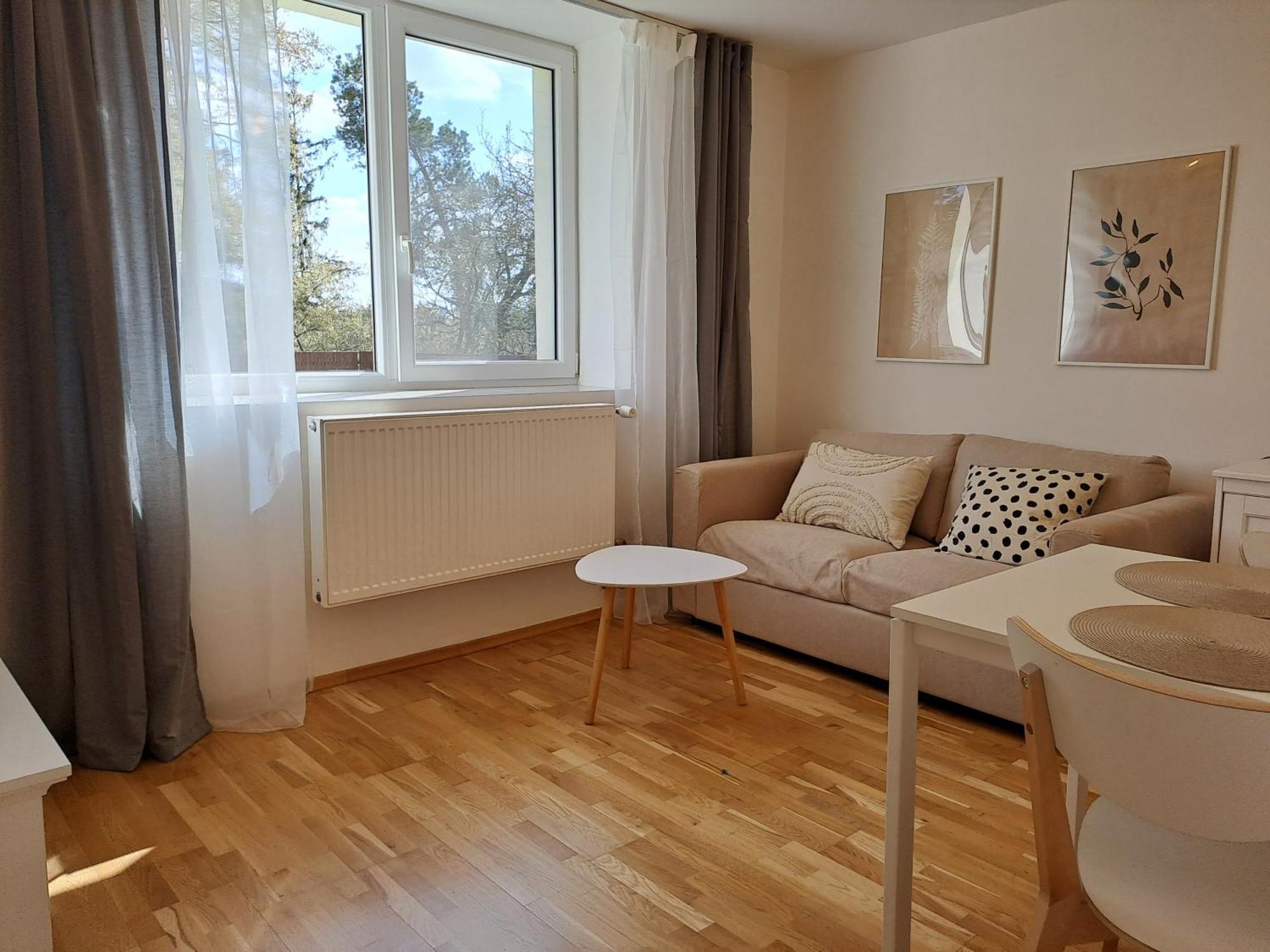 Apartmanovy Dum Se Zahradou V Klidne Casti Prahy Praga Zewnętrze zdjęcie